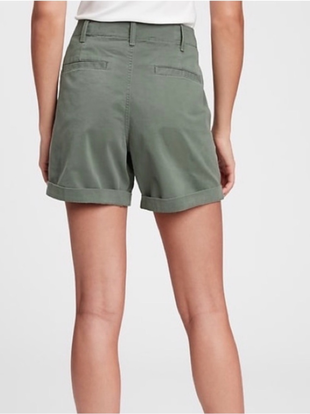 NWT GAP 5" Khaki Short In Olive - Picture 3 of 9